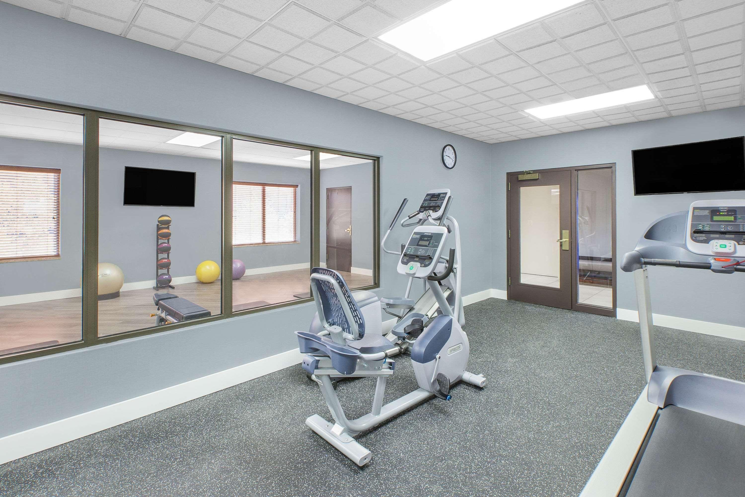 Wingate By Wyndham Sylvania-Toledo Exterior photo